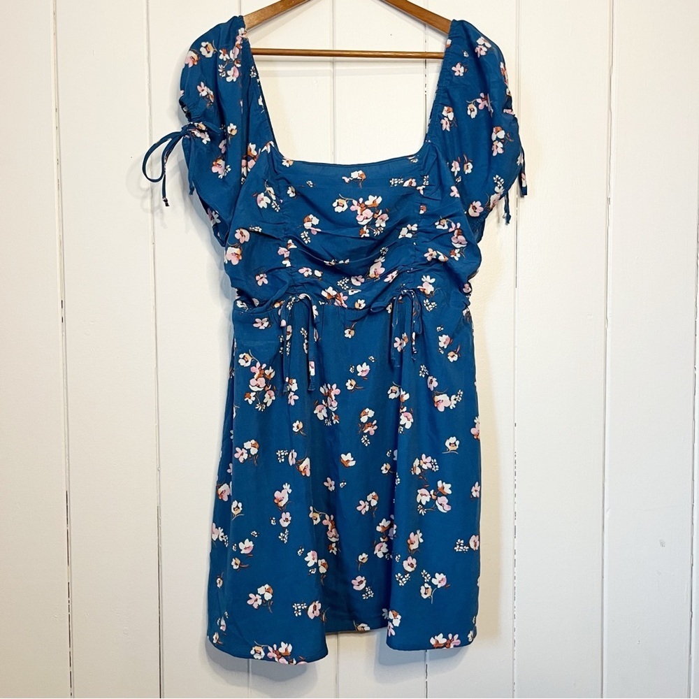 3rd + MALT Blue Floral Midi Dress. Size XL.